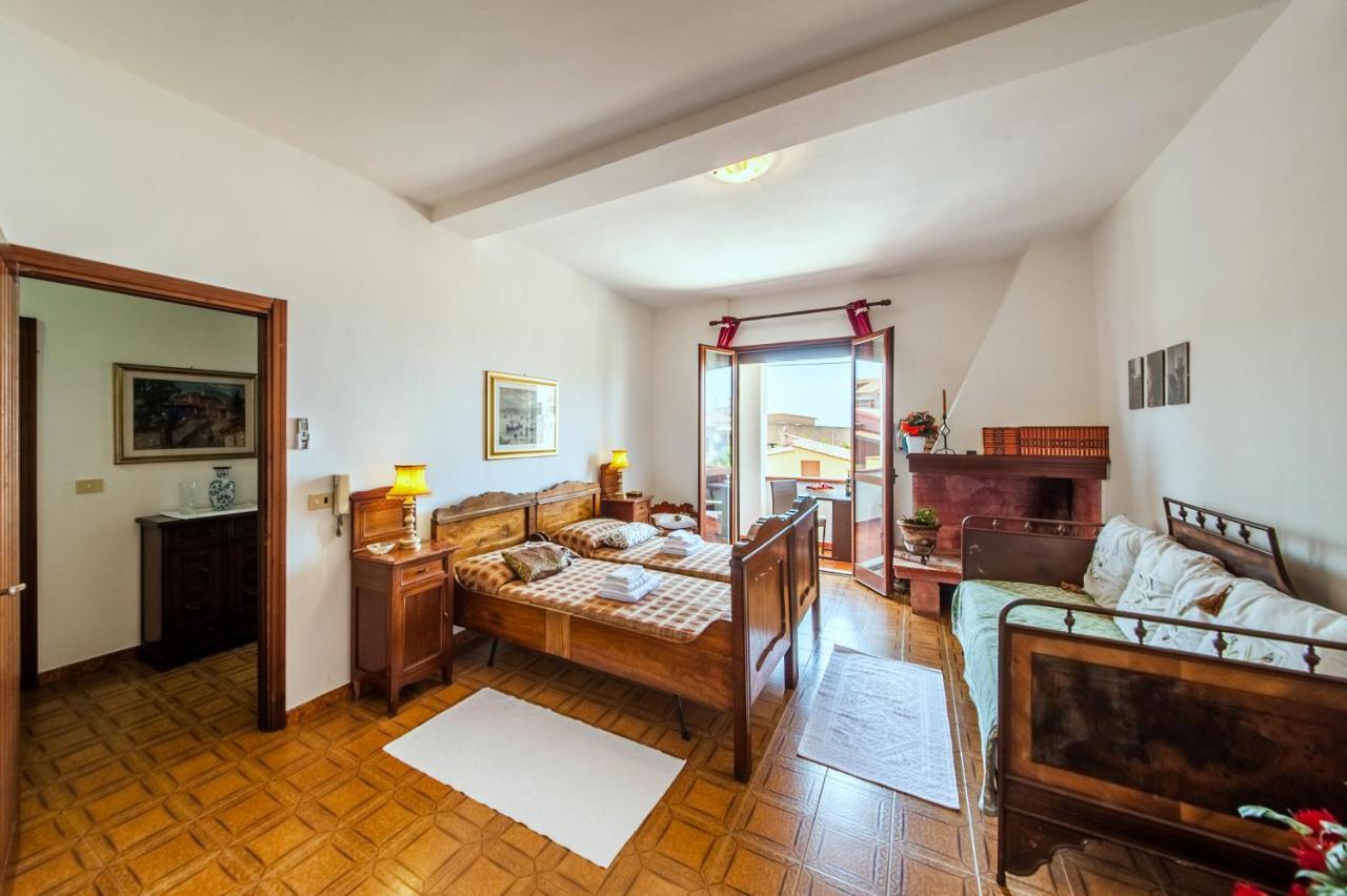 La Casa Di Mannazzotta 1 Bed & Breakfast Castelsardo Exterior photo