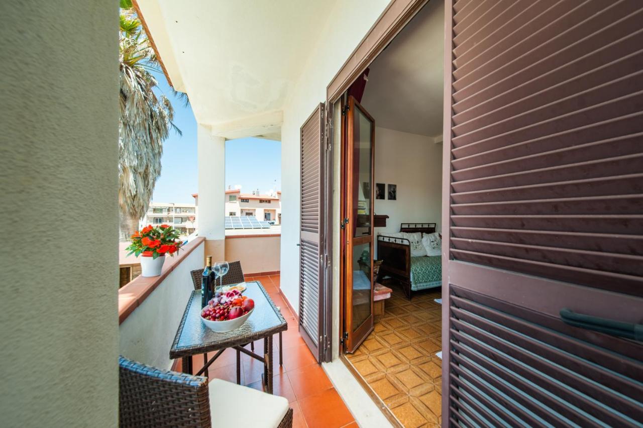 La Casa Di Mannazzotta 1 Bed & Breakfast Castelsardo Exterior photo